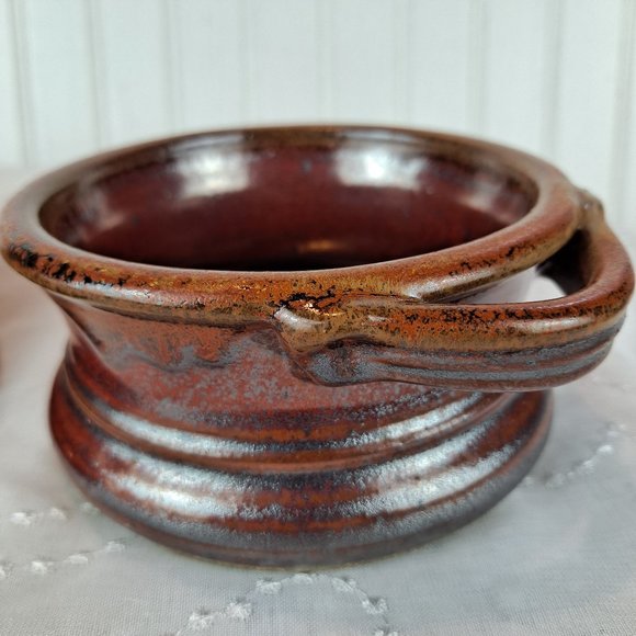 2 Art Pottery Bowls - One Signed - Picture 4 of 8